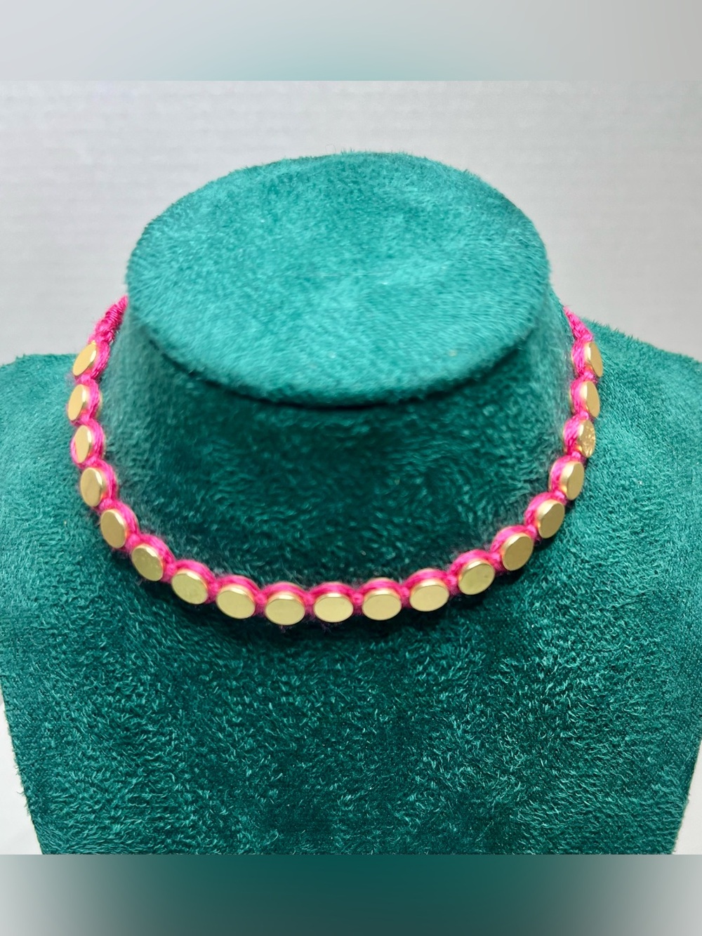 🆕 Plunder pull cord adjustable bracelet in pink with goldtone metal disks
